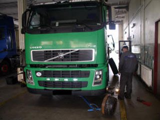 kompleksowa naprawa pojazdów ciężarowych Polska